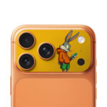 اسکین محافظ لنز آیفون۱۷ طرح Bugs Bunny باگز بانی کد PCD-CS1023 - 3